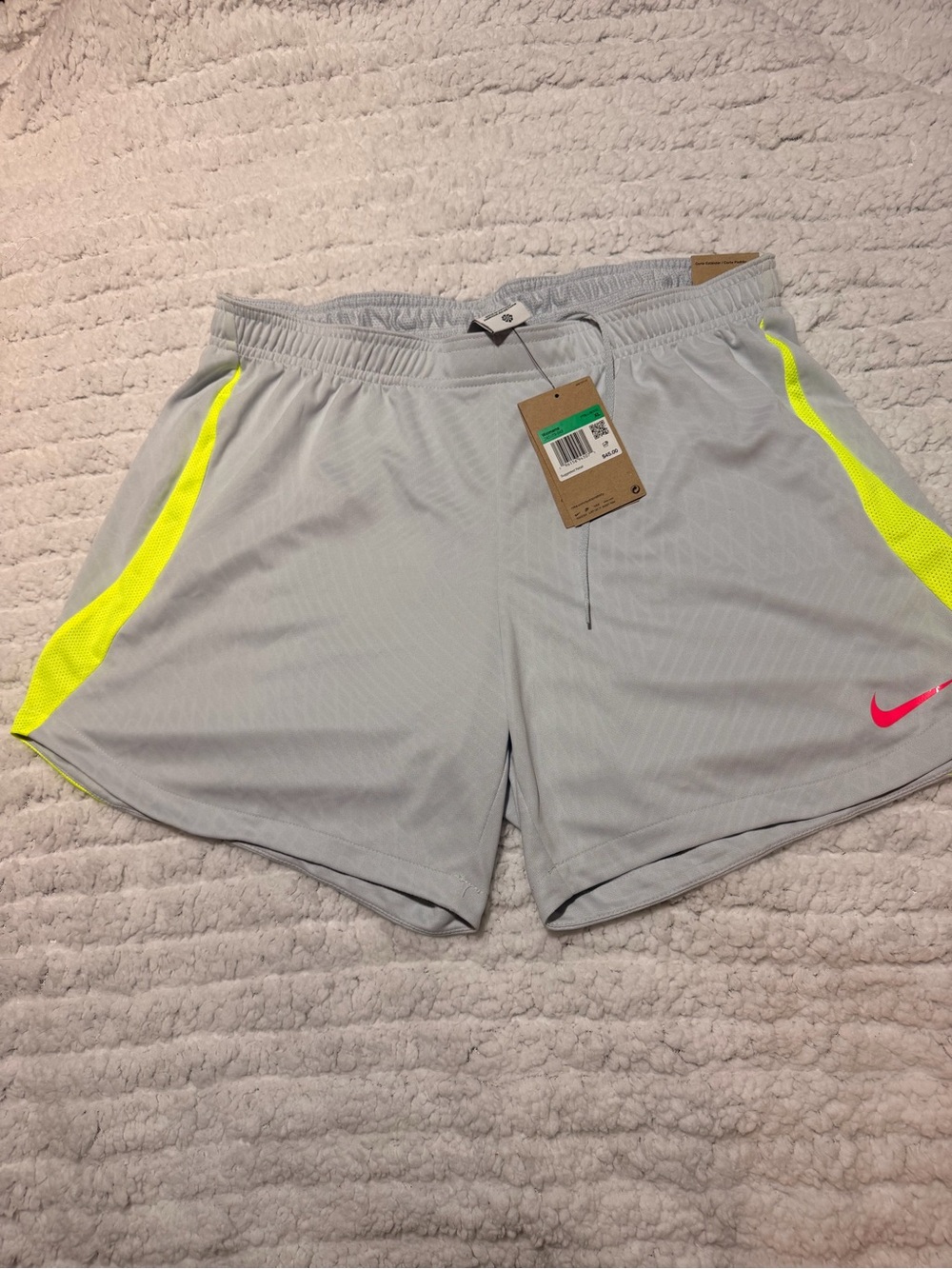 Nike Dri-Fit Strike Shorts Women's xl